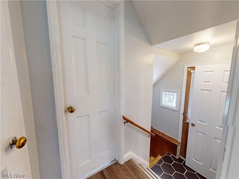 2168 Fenwick Road , University Heights, OH 44118 Photo 17