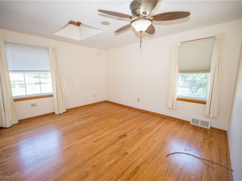 800 East 332nd Street, Eastlake, OH 44095 Photo 10