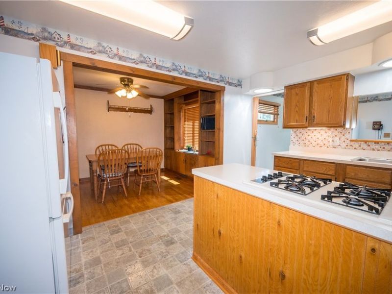 800 East 332nd Street, Eastlake, OH 44095 Photo 5
