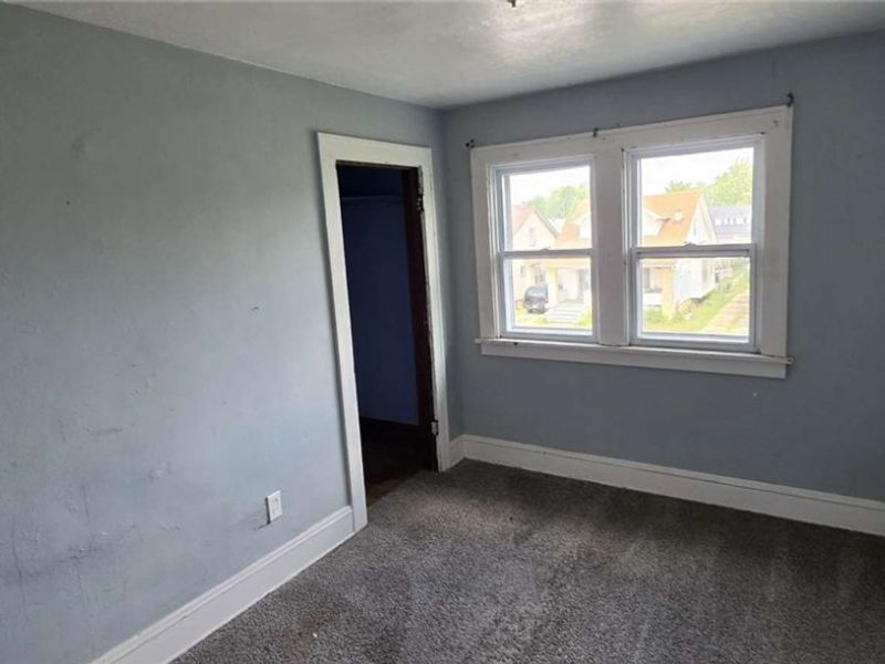 13420 Saybrook Avenue , Garfield Heights, OH 44105 Photo 12