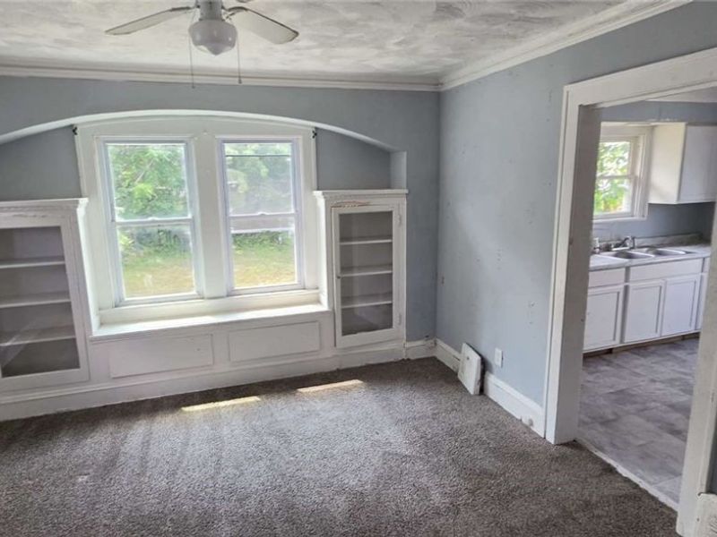 13420 Saybrook Avenue , Garfield Heights, OH 44105 Photo 4