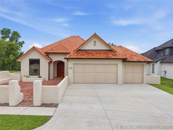 679 W 113th Court S, Jenks, OK 74037