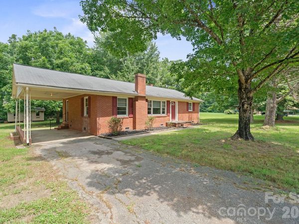 147 Oakdale Circle , Mocksville, NC 27028