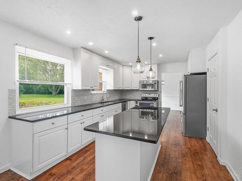 8128 Rollingwood Way, West Chester, OH 45069 Photo 16