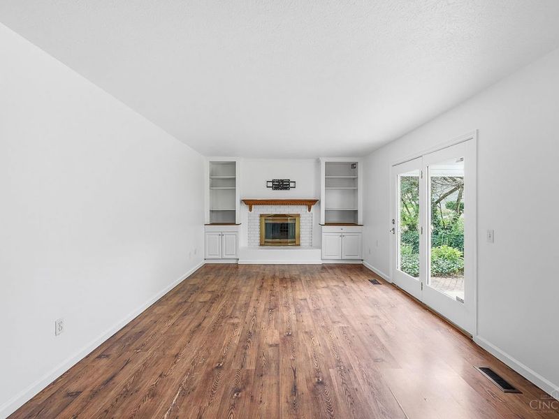 8128 Rollingwood Way, West Chester, OH 45069 Photo 18