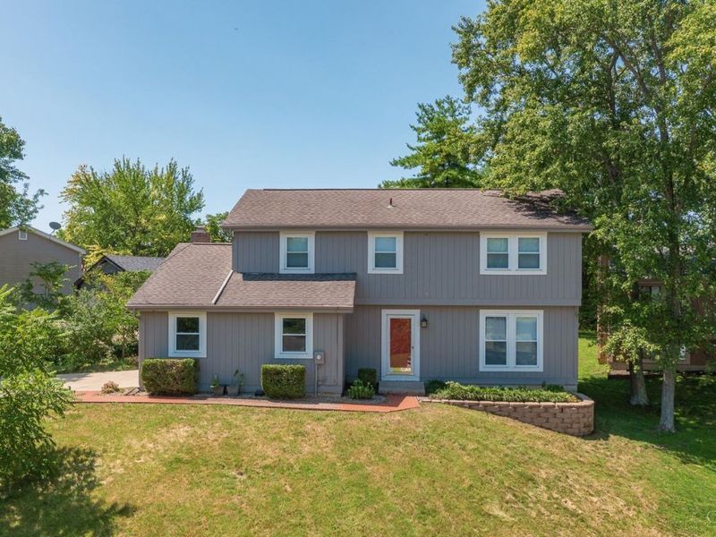 8128 Rollingwood Way, West Chester, OH 45069 Photo 2