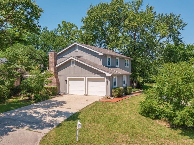 8128 Rollingwood Way, West Chester, OH 45069 Photo 3