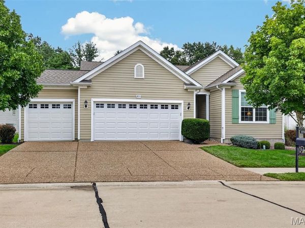 571 Owls Perch Drive , Lake St Louis, MO 63367