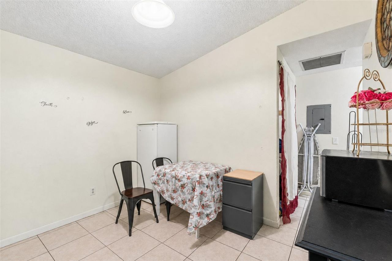 3132 Bloomingdale Villas Court, Brandon, FL 33511 Photo