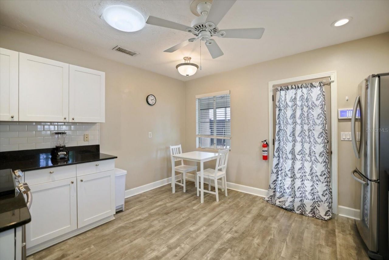 2126 Hyde Park Street, Sarasota, FL 34239 Photo