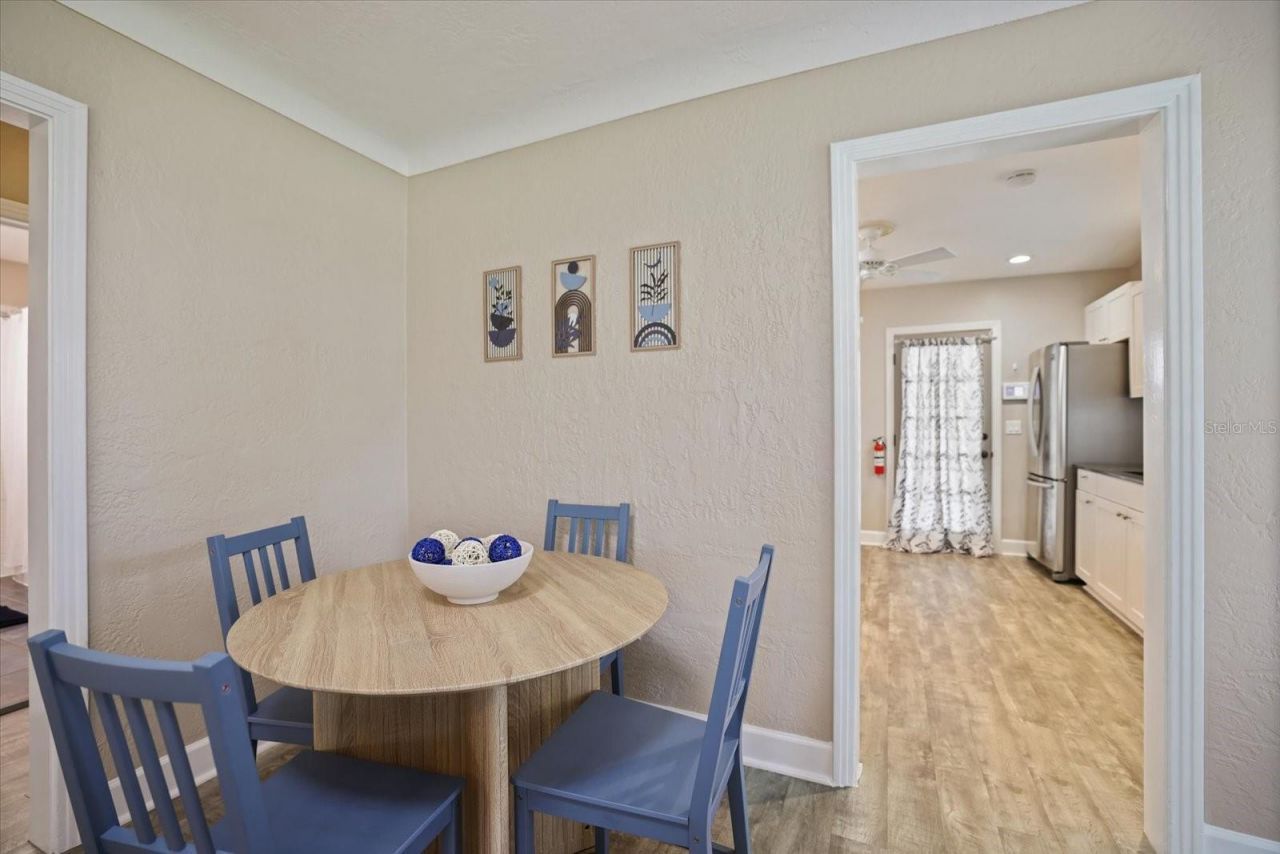 2126 Hyde Park Street, Sarasota, FL 34239 Photo