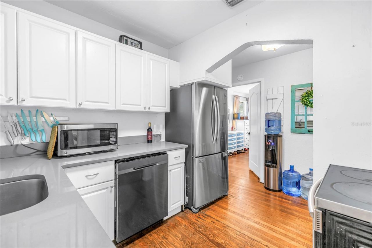 416 61st Avenue Ne, Saint Petersburg, FL 33703 Photo