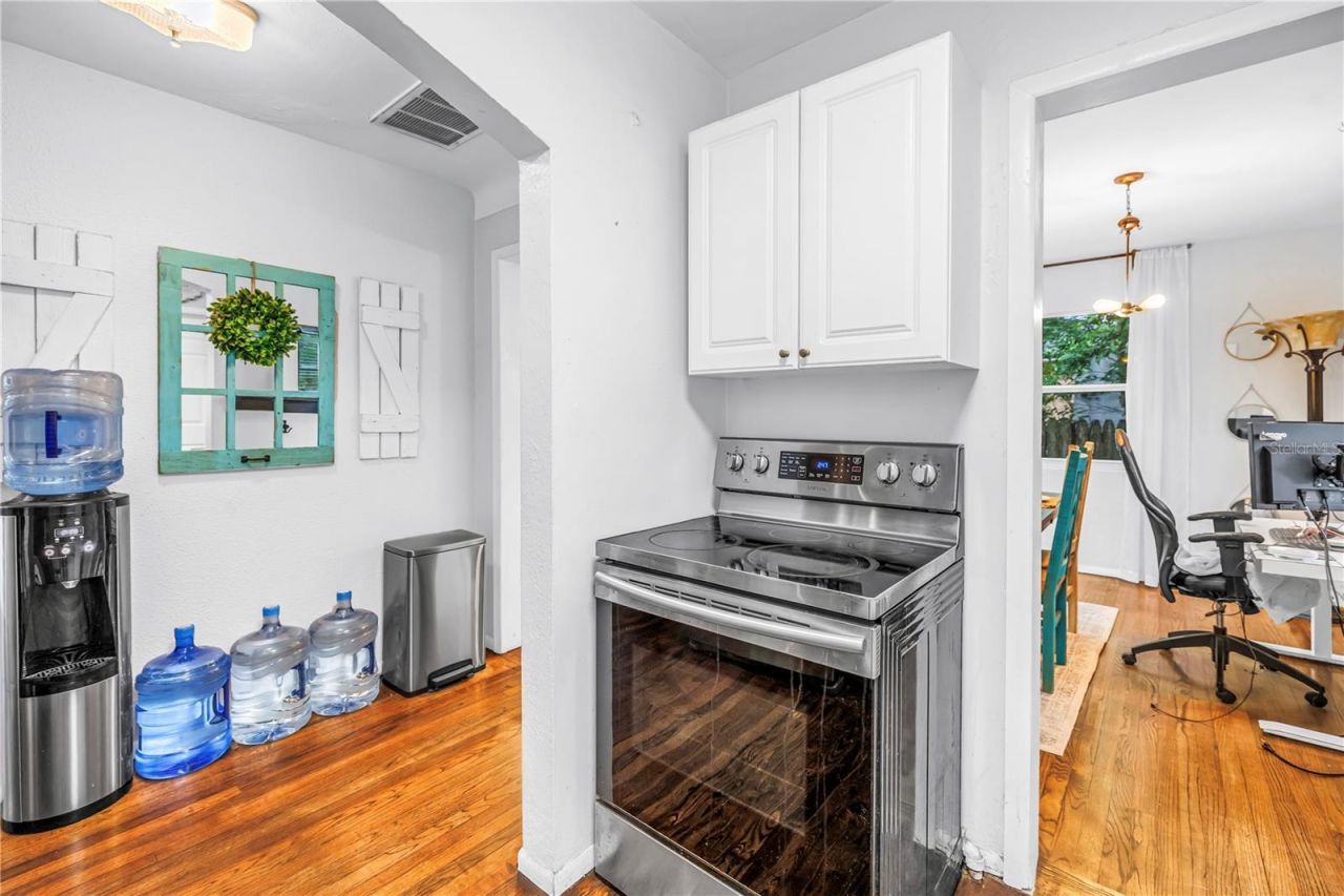 416 61st Avenue Ne, Saint Petersburg, FL 33703 Photo
