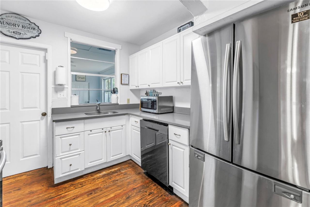 416 61st Avenue Ne, Saint Petersburg, FL 33703 Photo