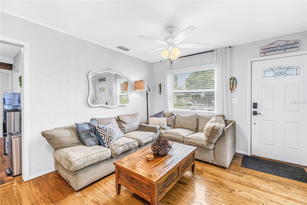 416 61st Avenue Ne, Saint Petersburg, FL 33703 Photo