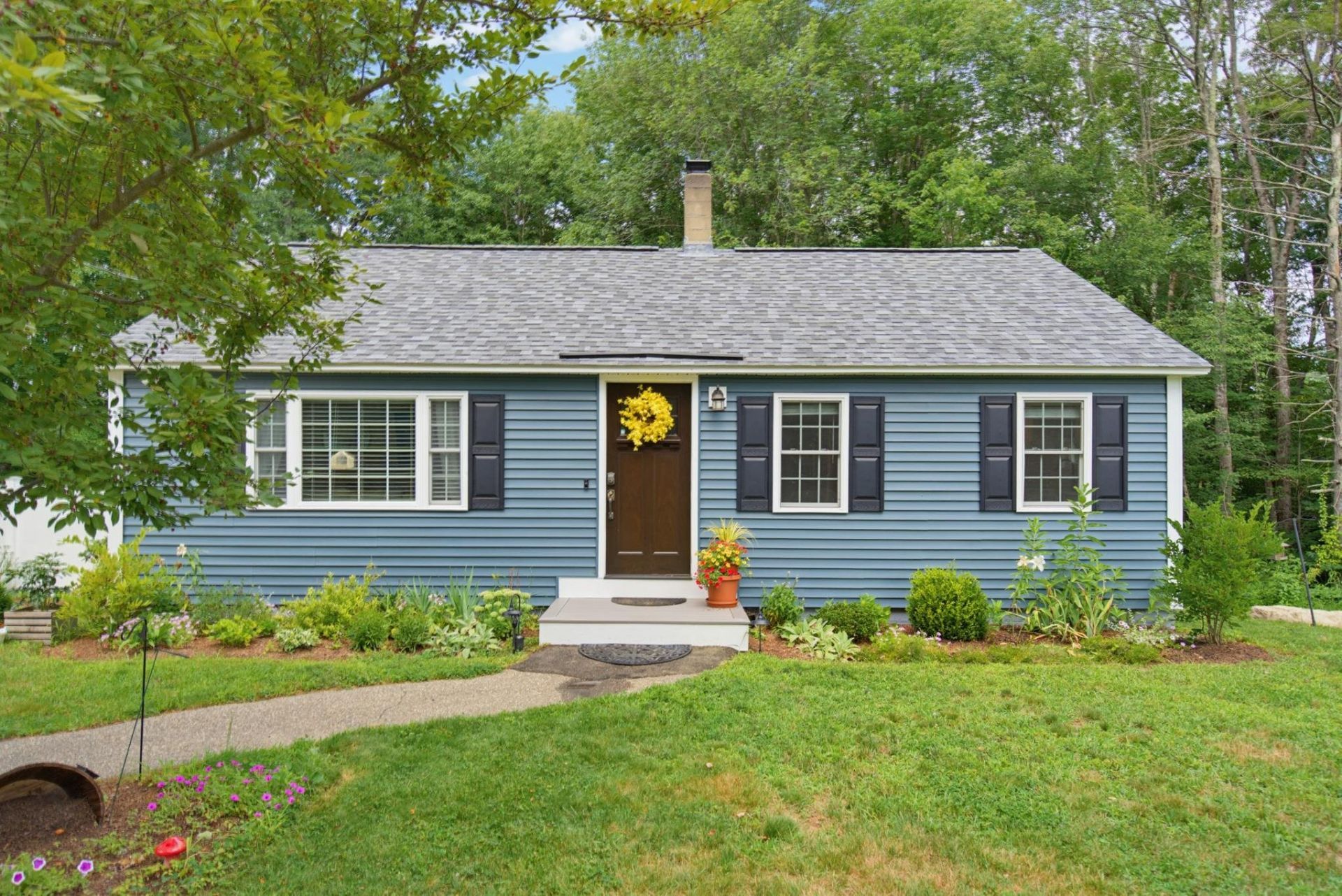 234 Stepping Stones Road, Barrington, NH 03825 Main Photo