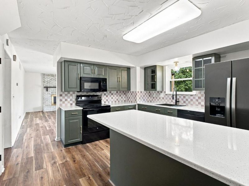 11280 Hanover, Forest Park, OH 45240 Photo 6