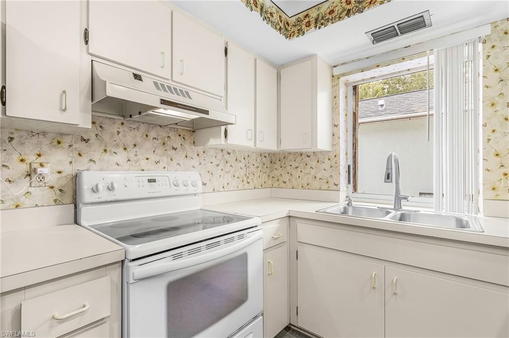 13721 Markham Ln , Unit 4, Fort Myers, FL 33919 Photo