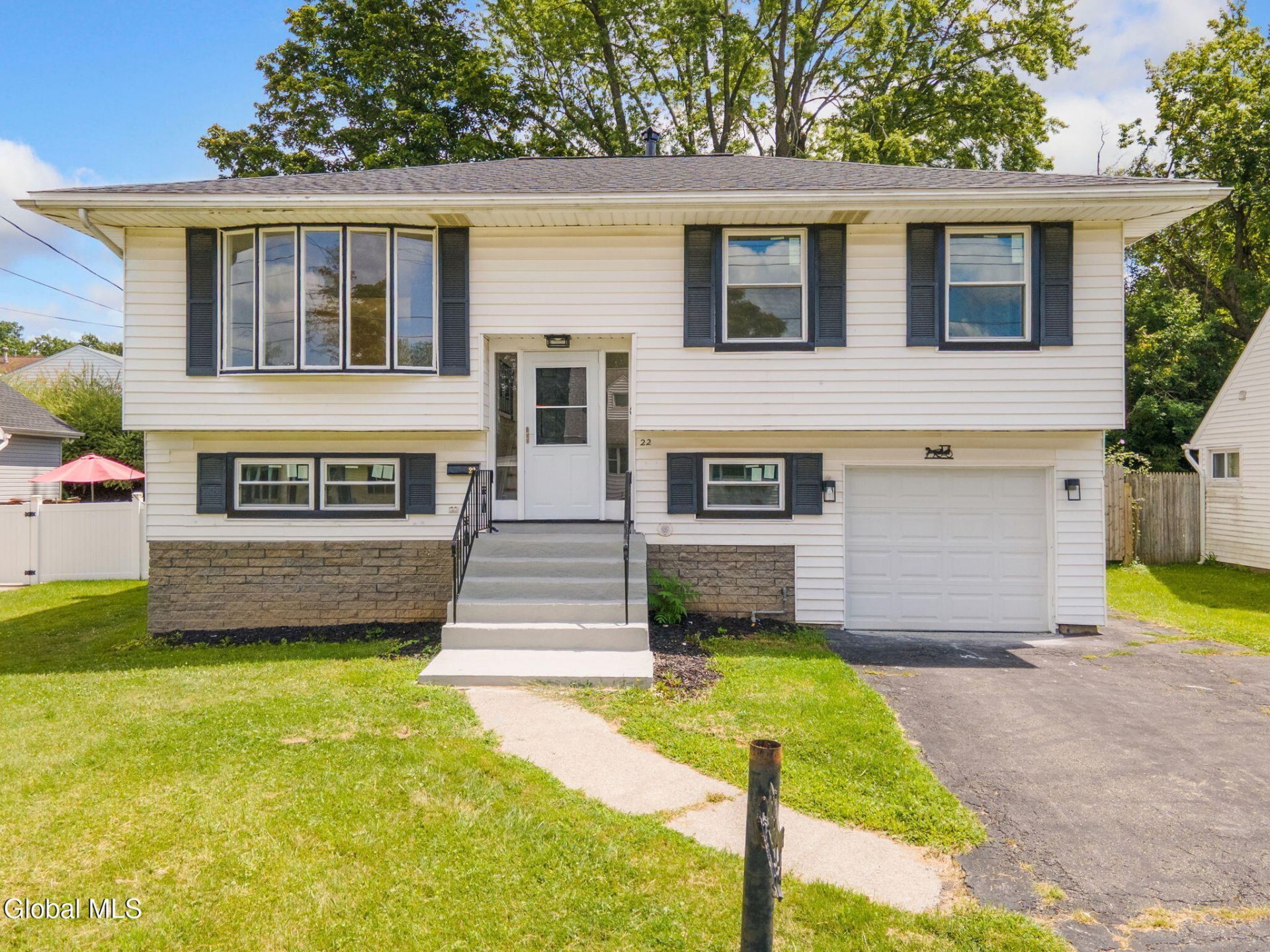 22 O'neil Street, Troy, NY 12180 Main Photo