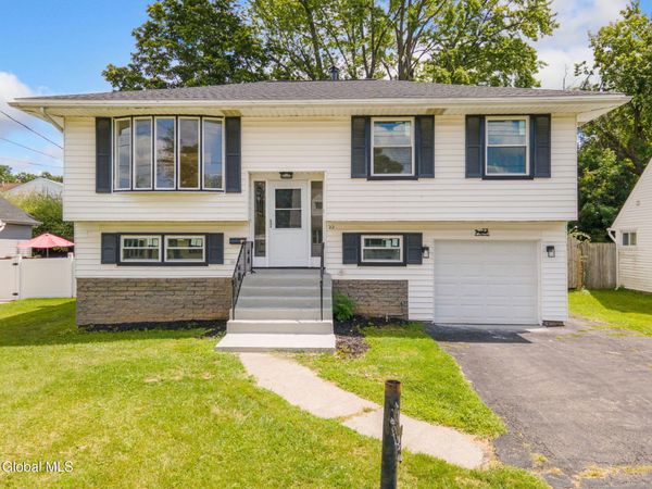 22 O'Neil Street, Troy, NY 12180