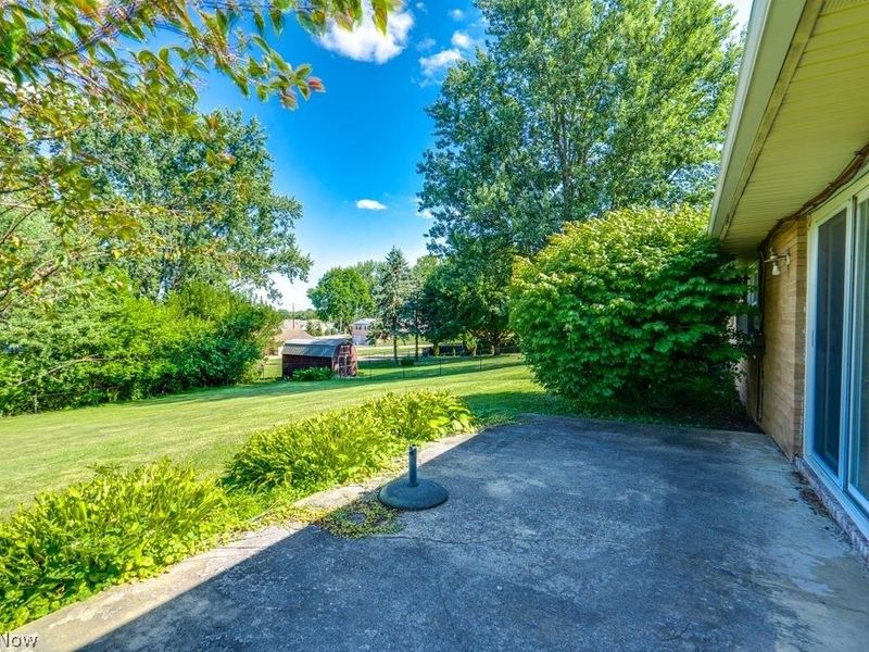 5622 Brentwood Avenue NW, North Canton, OH 44720 Photo 4