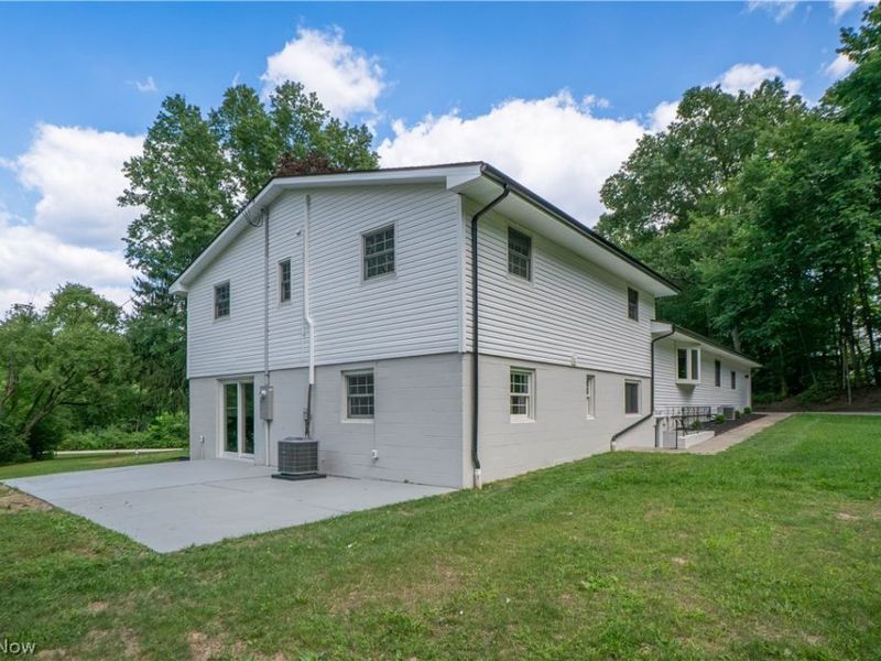510 Lourdes Drive , Cuyahoga Falls, OH 44223 Photo 47