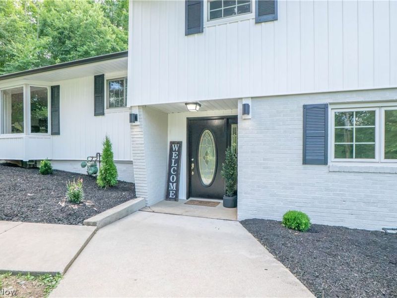 510 Lourdes Drive , Cuyahoga Falls, OH 44223 Photo 7
