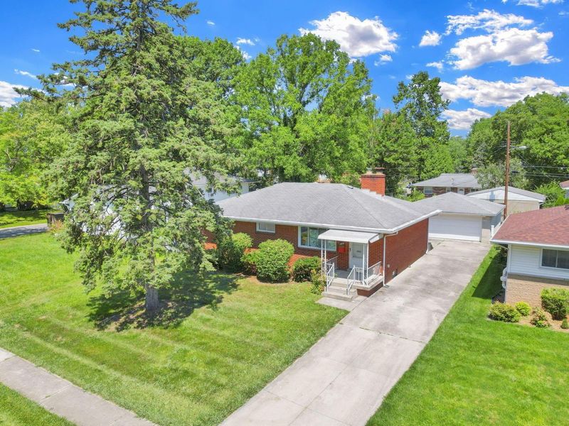 1390 Shanley Drive , Columbus, OH 43224 Photo 3