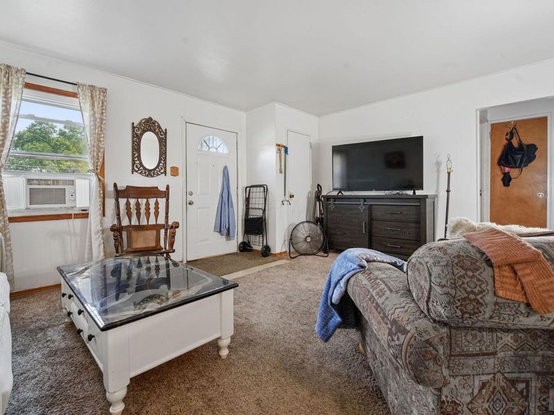 991 Dimson Drive E, Columbus, OH 43213 Photo 12