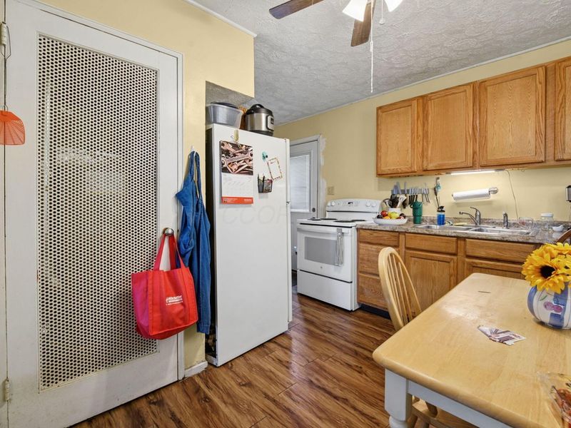 991 Dimson Drive E, Columbus, OH 43213 Photo 15