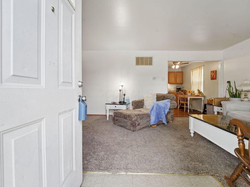 991 Dimson Drive E, Columbus, OH 43213 Photo 9