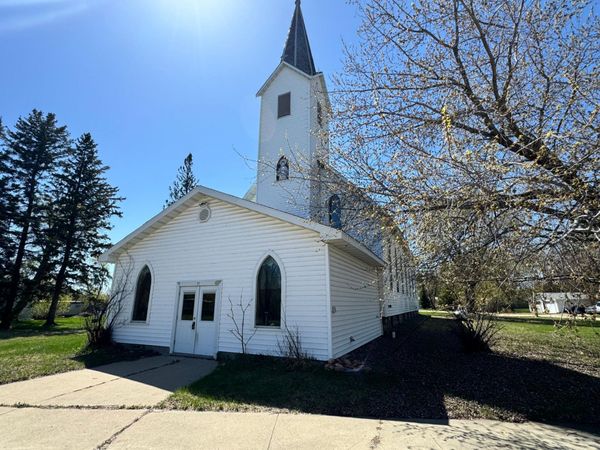 45 Hulet Avenue SW, Akeley, MN 56433