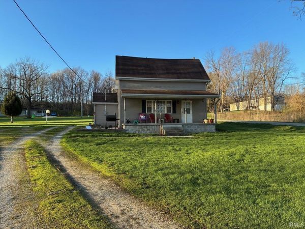 5421 N Riverside Road, Attica, IN 47918