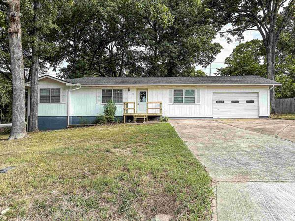 124 W 13th Street , Yellville, AR 72687