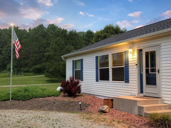 N9060 Pilar Rd, Farmington, WI 54636