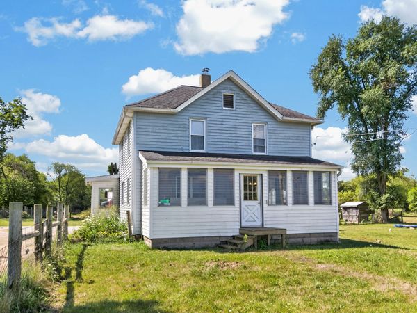 W4815 Bluff Rd, Troy, WI 53119