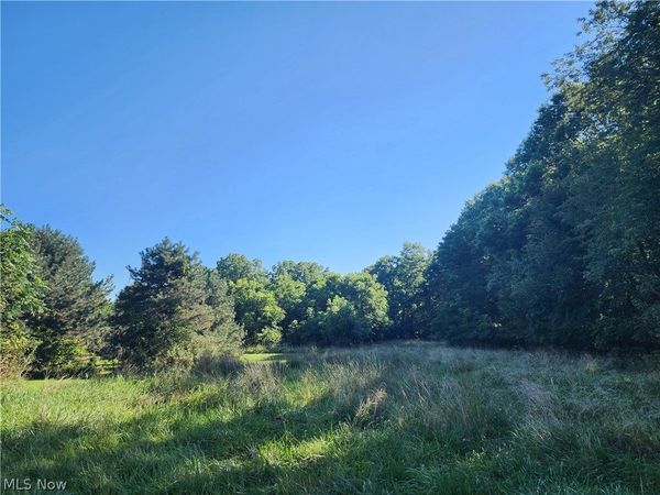 1496 Southeast Avenue , Tallmadge, OH 44278