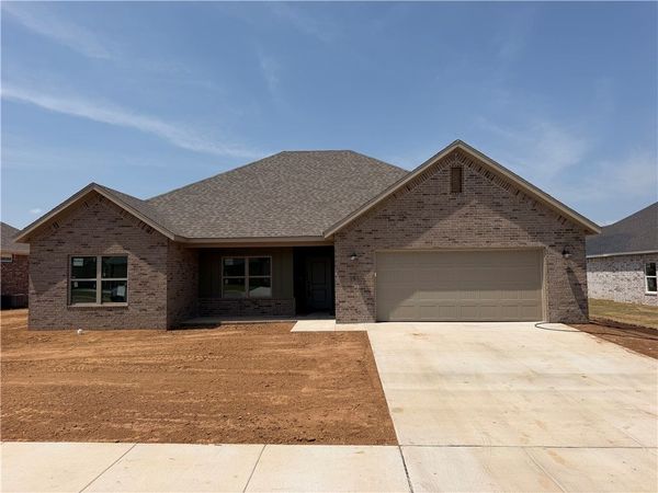 151 N Panther Avenue , Farmington, AR 72730