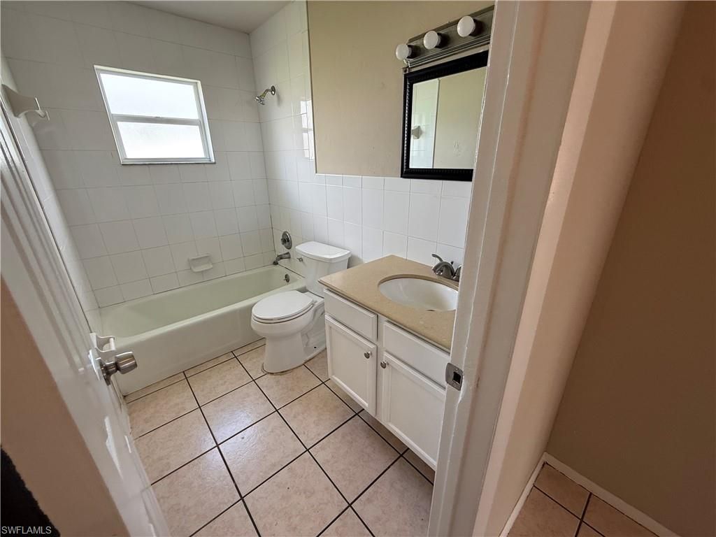 5645 6th Ave , Unit B, Fort Myers, FL 33907 Photo