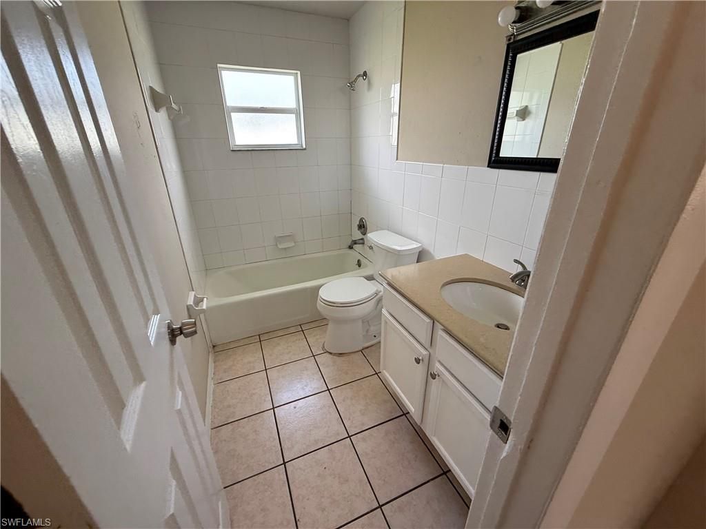 5645 6th Ave , Unit B, Fort Myers, FL 33907 Photo