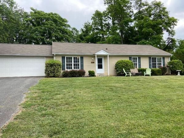 2232 Tannehill DR , Roanoke, VA 24018