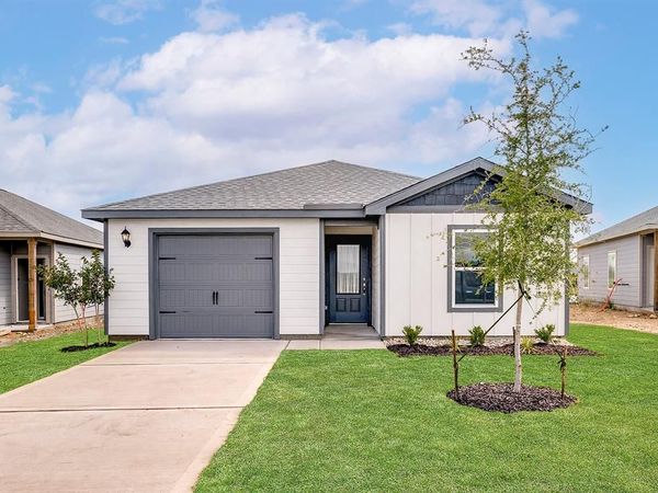 8316 White Wolf Trail, Ponder, TX 76259
