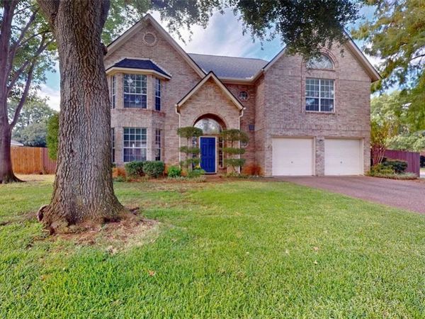 817 Crystal Lane, Hurst, TX 76054