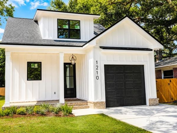1210 E Maxwell St, Pensacola, FL 32503
