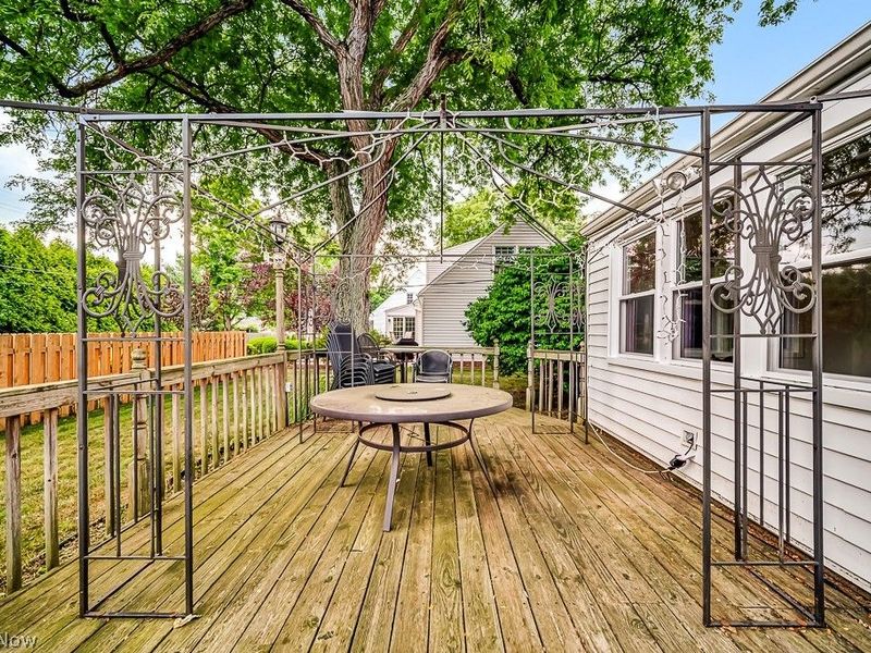 2695 Gibson Drive, Rocky River, OH 44116 Photo 33