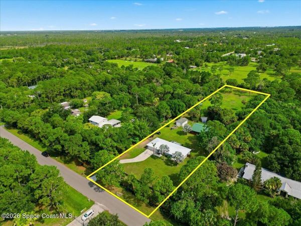 1740 Vally Road , Grant-Valkaria, FL 32950
