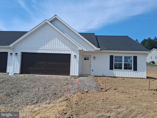 144 ST ANDREWS WAY , SELINSGROVE, PA 17870