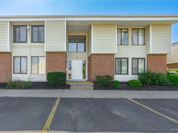 9 Southcreek Court, Unit D, East Amherst, NY 14051