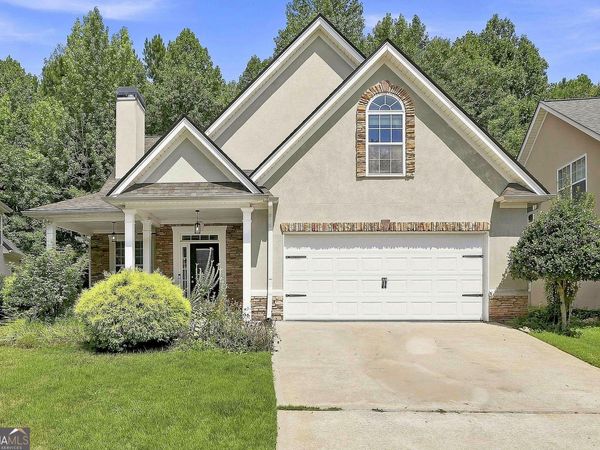 10 Fenway Court, Newnan, GA 30265