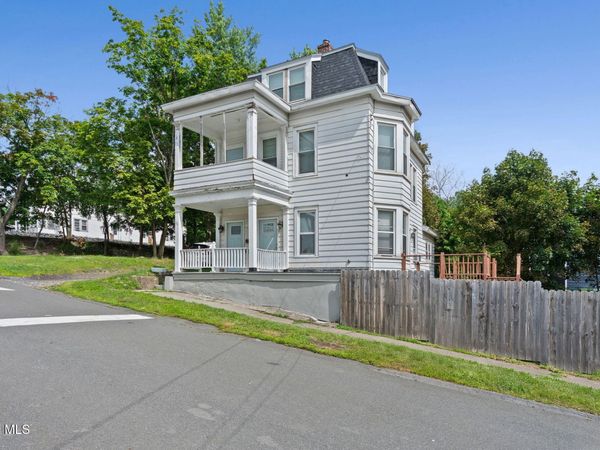 16 Vanderwerken Avenue, Waterford, NY 12188